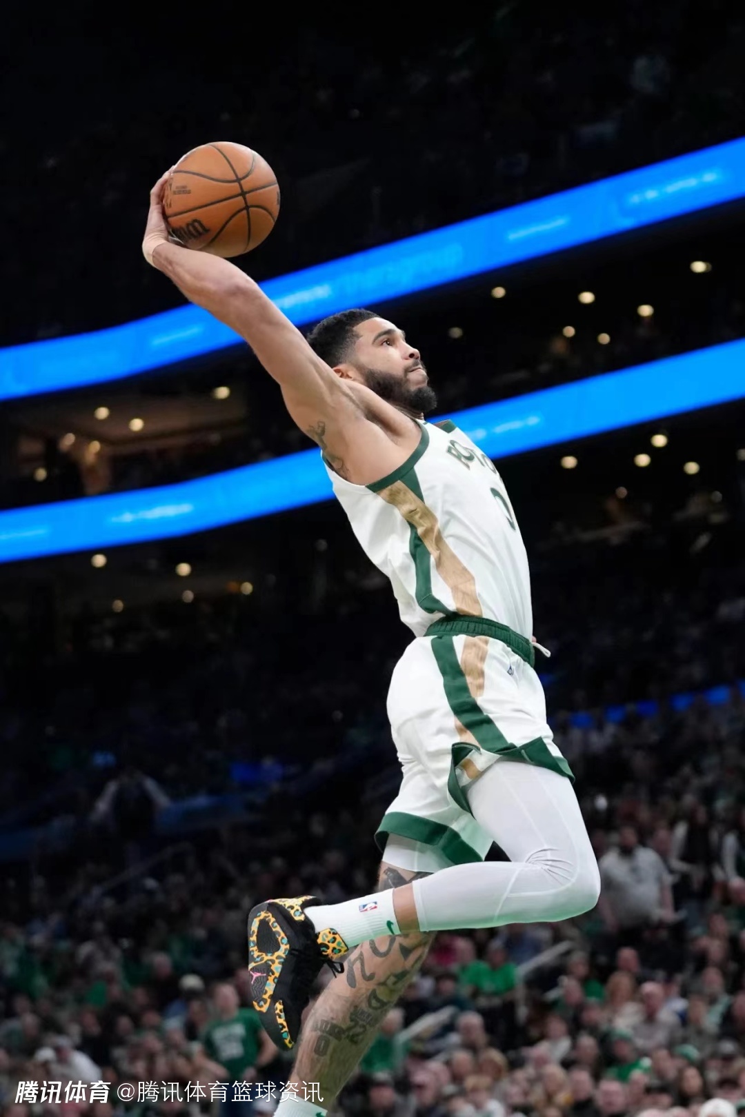 关于塔图姆连续十场比赛得分超过高光表现,勇士挑战极限!的信息 关于塔图姆连续十场比赛得分超过高光表现,勇士挑战极限!的信息